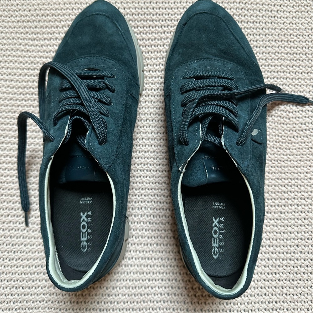 Geox dark blue suede sneakers, 39 size super comfortable, worn twice